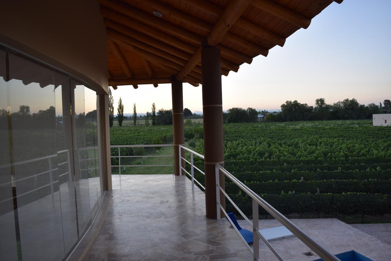 Chaglasian Wine & Suites San Rafael  Bagian luar foto